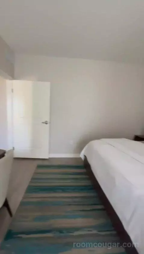 Executive, 1 Bedroom Executive Suite, Balcony (#1101) bed picture #9