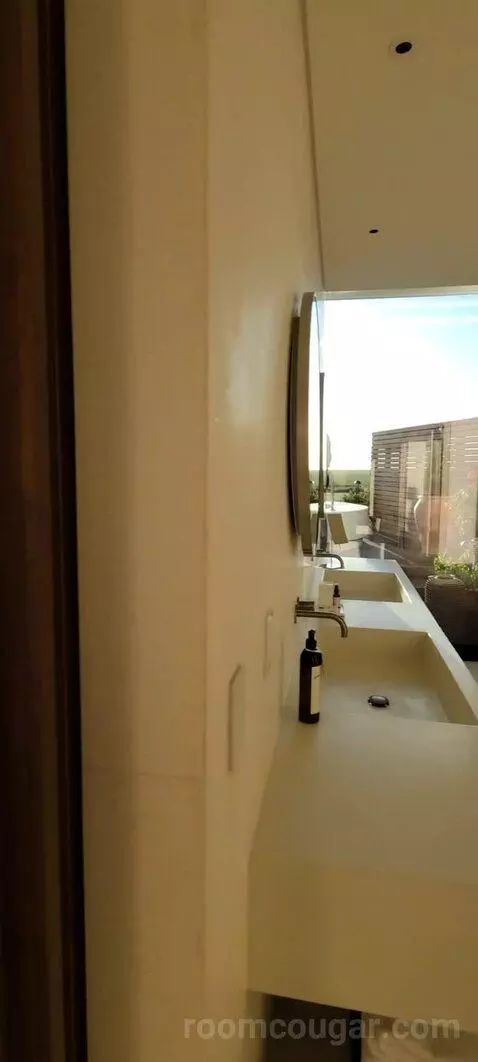 Sky Rooftop Villa, King Suite bathroom picture #8
