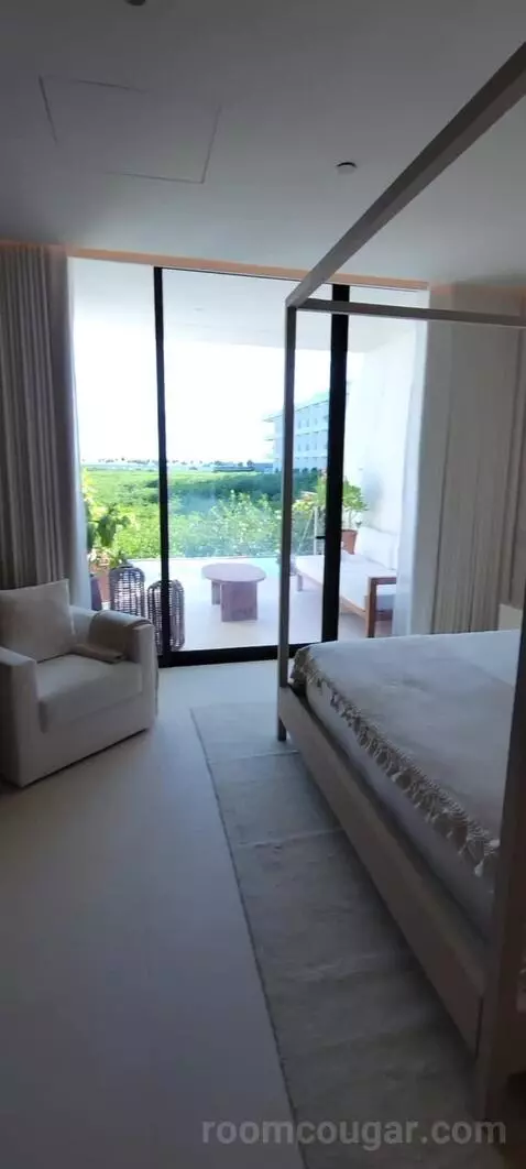 One-Bedroom King Suite with Terrace and Plunge Pool (#2006) bed picture #9