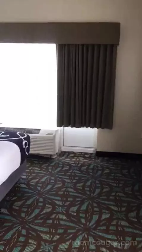 King Suite with Whirlpool (#401) bed picture #1