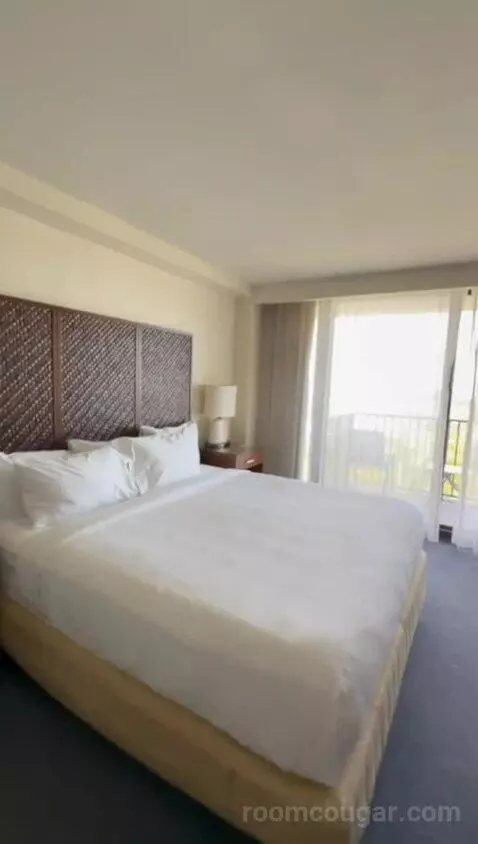 King Room with Balcony - High Floor (#918) bed picture #7