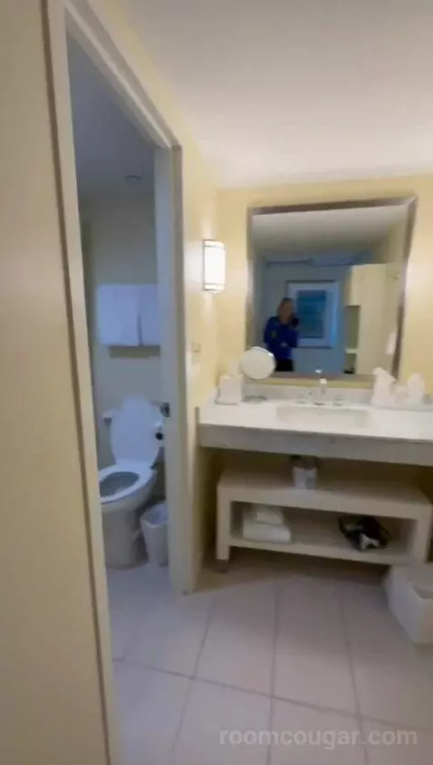 King Room with Balcony - High Floor (#918) bathroom picture #5