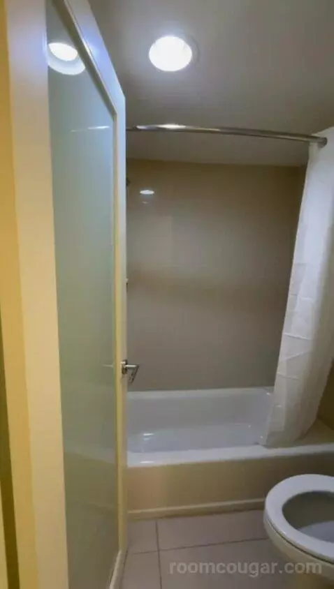 King Room with Balcony - High Floor (#918) bathroom picture #10