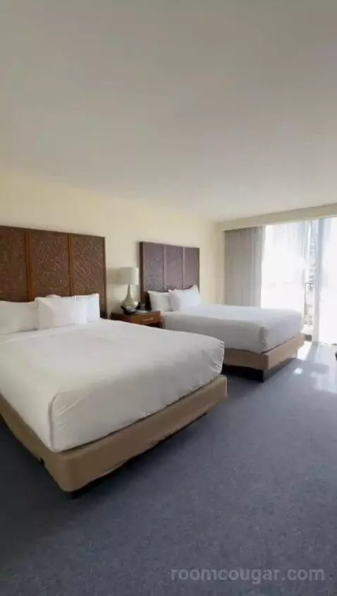 Double Room with Two Double Beds and Balcony (#1011) bed picture #6