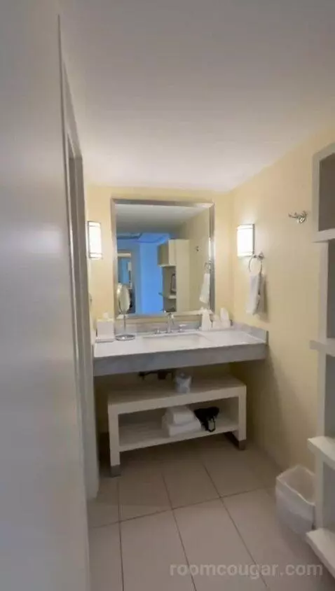 Double Room with Two Double Beds and Balcony (#1011) bathroom picture #9