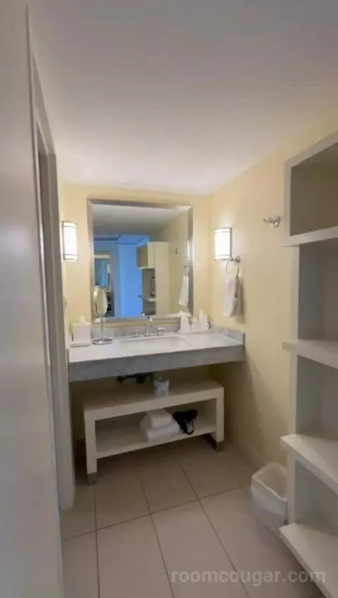 Double Room with Two Double Beds and Balcony (#1011) bathroom picture #11