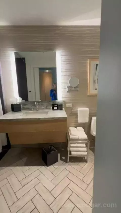 Queen Room with Two Queen Beds - City View/High Floor, Accessible (#712) bathroom picture #6