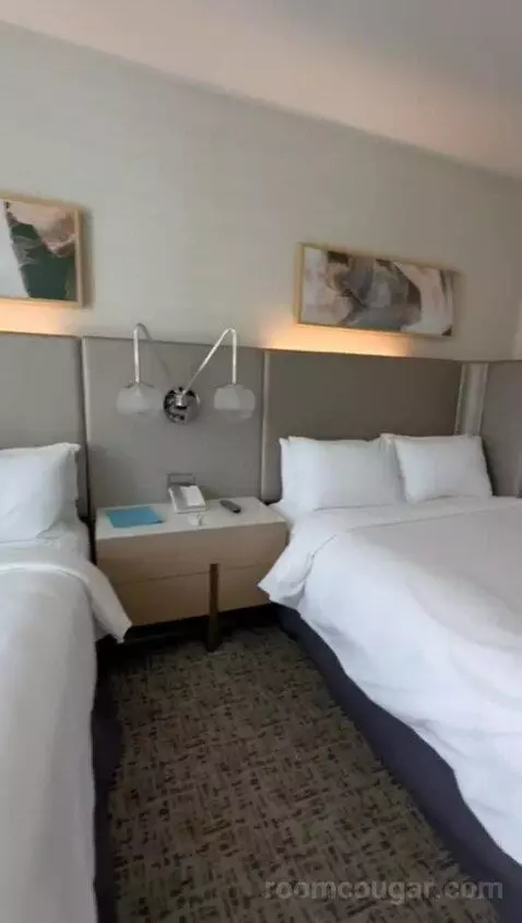 Queen Room with Two Queen Beds - City View/High Floor, Accessible (#712) bed picture #7