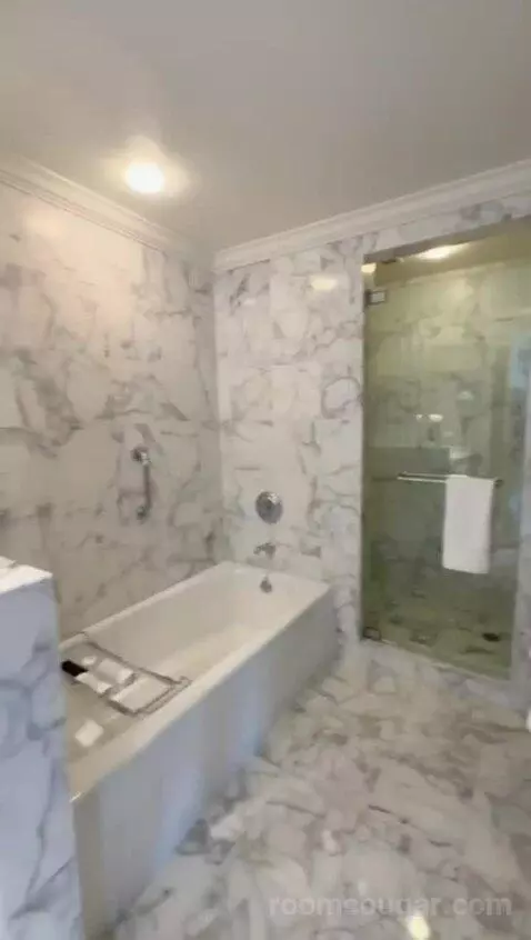 One-Bedroom Suite with Bay View and Balcony (#401) bathroom picture #10