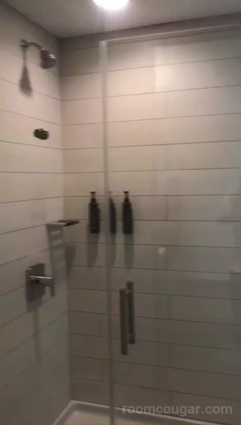 Aloft Double Queen with 2 Queen Beds (#611) bathroom picture #2