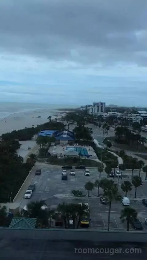 Two Bedroom Suite, One King, Two Queen, Partial Gulf View (#1013) view picture #8
