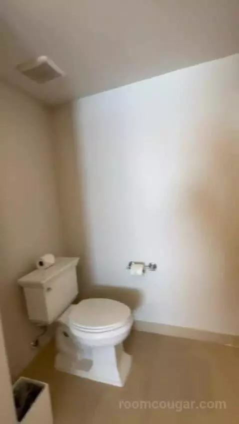Deluxe Suite with Two Queen Beds - Limited View (#334) bathroom picture #10