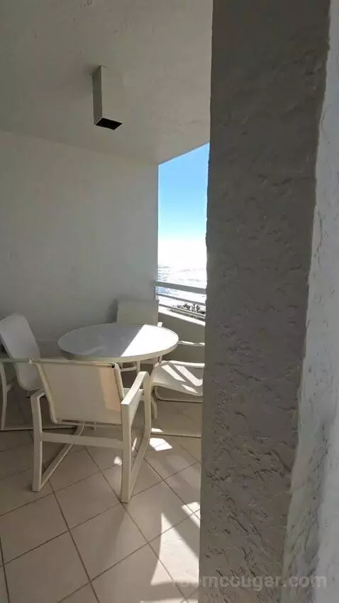 King Studio with Sofa Bed and Gulf View (#2503) view picture #5