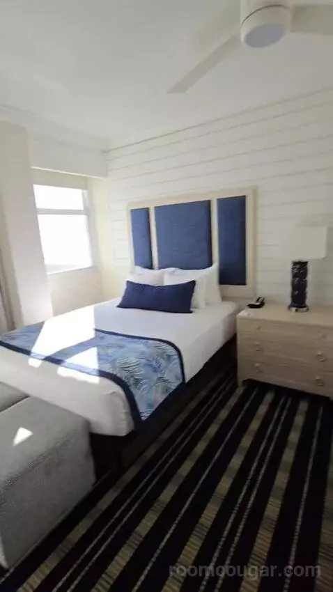 Deluxe Two-Bedroom Suite with Gulf View (#2407) bed picture #8