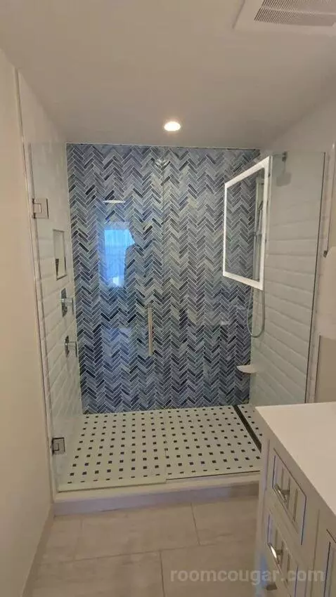 Deluxe Two-Bedroom Suite with Gulf View (#2407) bathroom picture #12