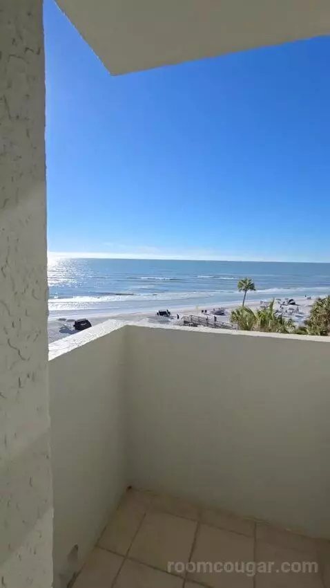 Deluxe Two-Bedroom Suite with Gulf View (#2407) view picture #8