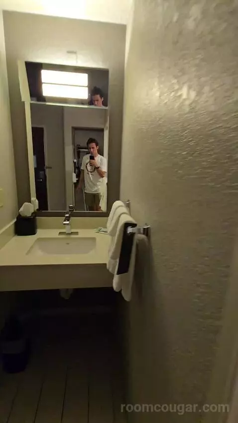 King Room, Accessible (#111) bathroom picture #12