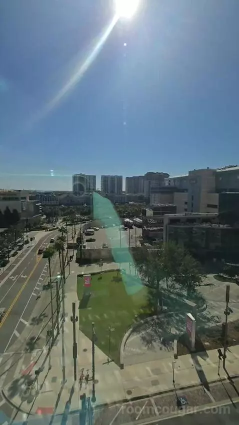 Deluxe One-Bedroom King Suite with Downtown View (#510) view picture #1