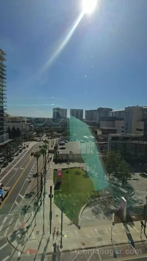Deluxe One-Bedroom King Suite with Downtown View (#510) view picture #5