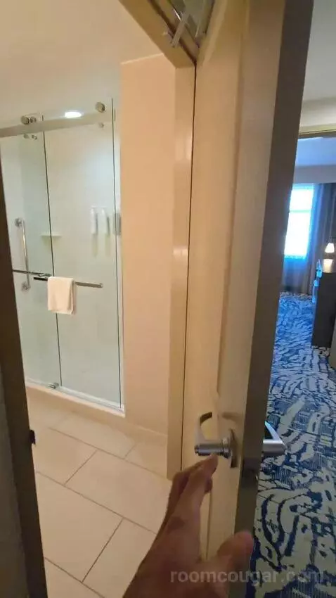 Two Room King Suite (#1516) bathroom picture #4