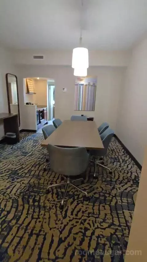 gotravel's review preview (Embassy Suites by Hilton Tampa Downtown Convention Center)
