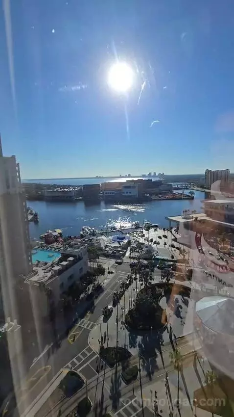 Premium Guest Room with 1 King, Water View (#1876) view picture #4