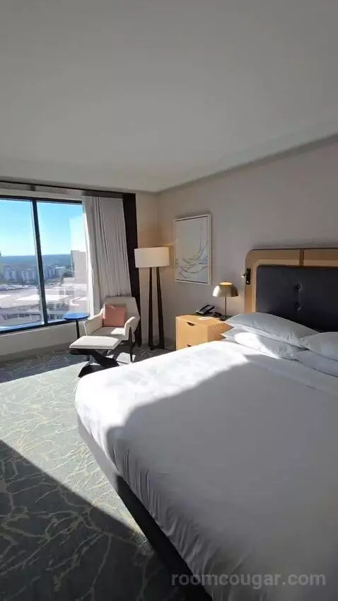 Premium Guest Room with 1 King, Water View (#1876) bed picture #10