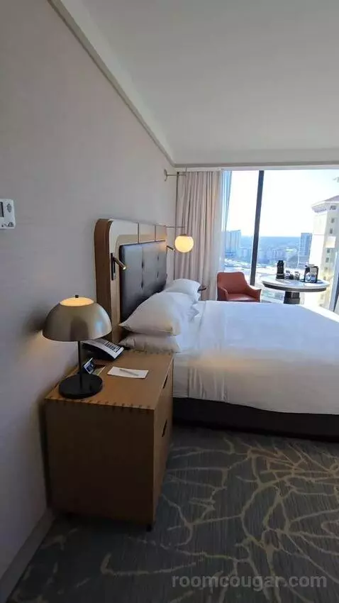 Guest Room with 1 King, City View, Corner Room (#1860) bed picture #6