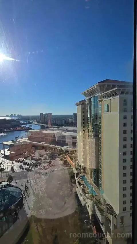 Guest Room with 1 King, City View, Corner Room (#1860) view picture #8