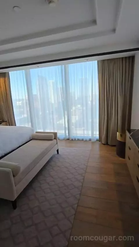 Presidential Suite (#2651) bed picture #3