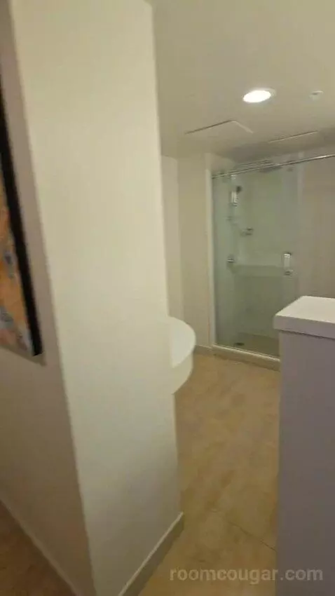 Channelside One Bedroom, Club Lounge Access, Suite (#1201) bathroom picture #1