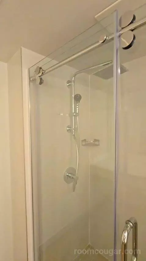 Channelside One Bedroom, Club Lounge Access, Suite (#1201) bathroom picture #7