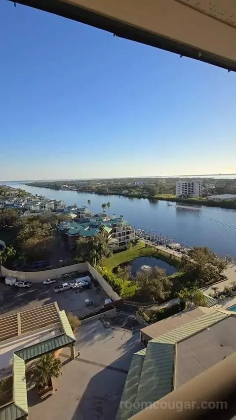 Guest Room, 1 King, Partial Bay View (#1204) view picture #9