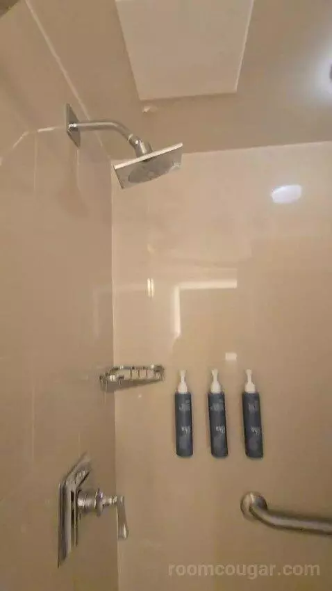 Guest Room, 2 Queen, Harbor View, High Floor (#1207) bathroom picture #10