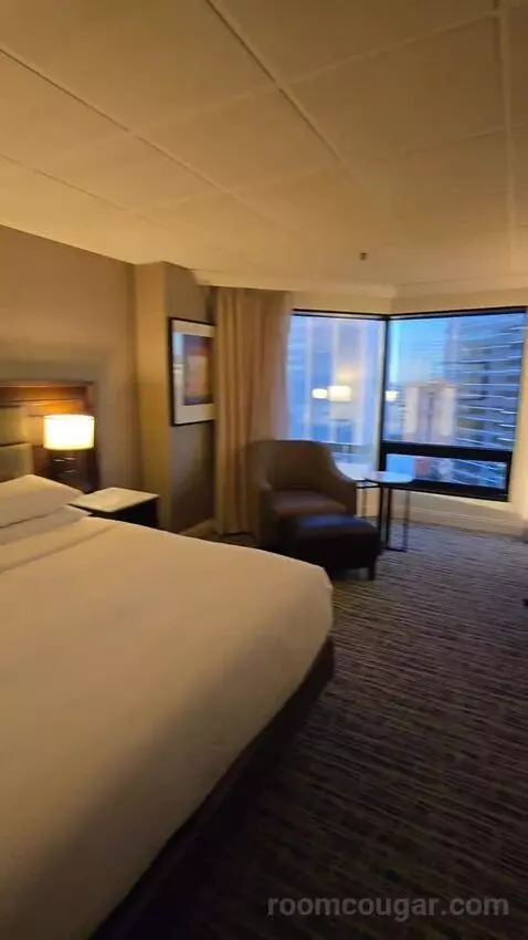 King Room with City View (#1721) bed picture #4