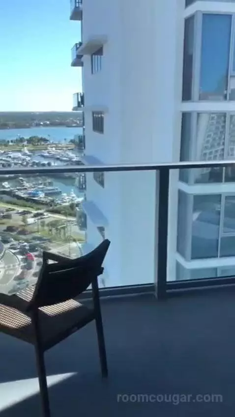 Deluxe Suite, Parlor, Alternate Bed: Sofa Bed, Marina View (#1703) view picture #1