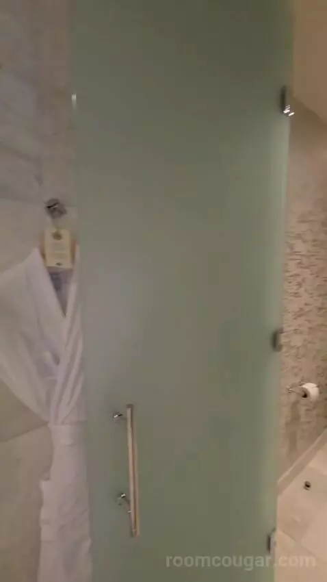 Magnolia King Suite with Sofa Bed, Balcony and Ocean View (#225) bathroom picture #7