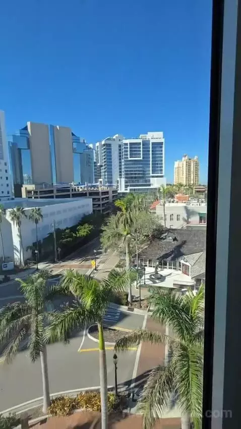 One-Bedroom King Suite with Sofa Bed - High Floor/City View (#625) view picture #12