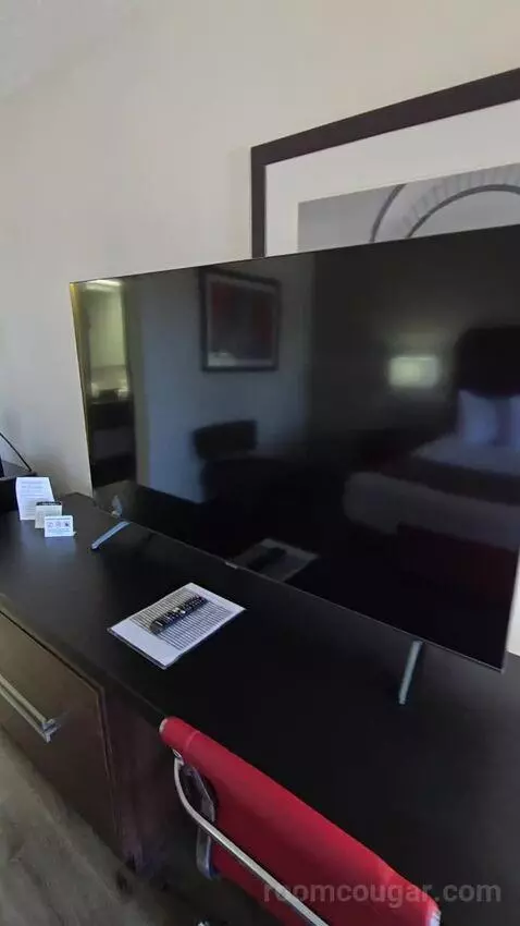 King Room with Water View (Connecting) (#209) picture #6
