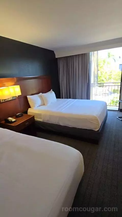 Two Queen Junior Suite, Sofa Bed, Balcony (#220) view picture #2