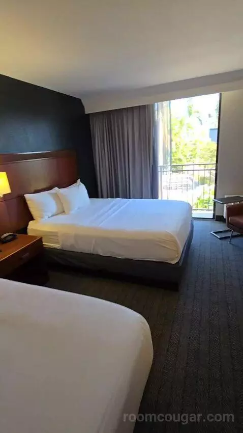 Two Queen Junior Suite, Sofa Bed, Balcony (#220) view picture #4
