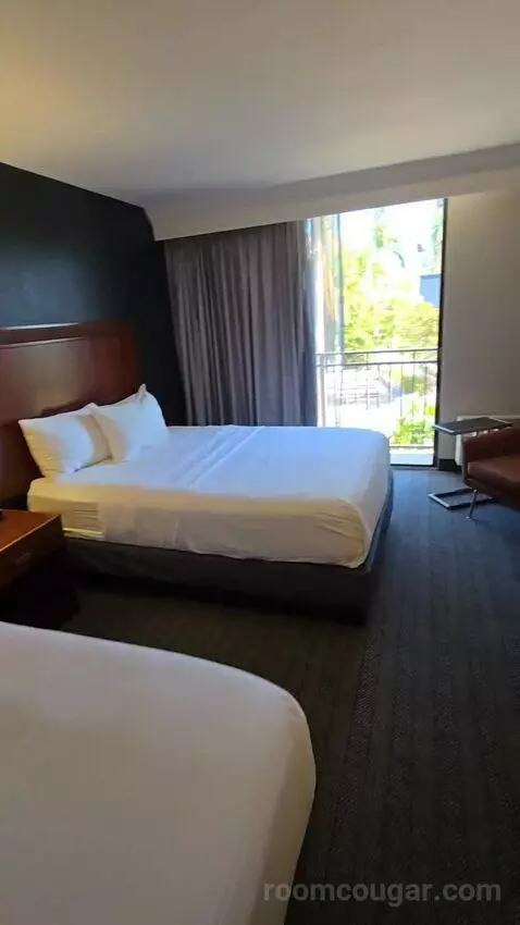 Two Queen Junior Suite, Sofa Bed, Balcony (#220) view picture #5