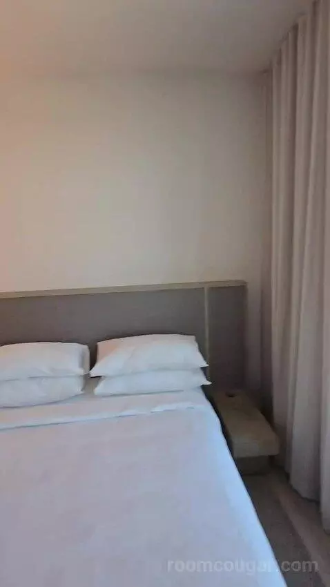 Queen Room with Two Queen Beds and Pool View, Accessible (#435) bed picture #8