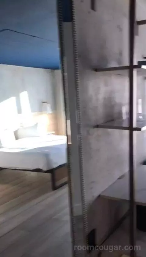 King Room - Disability Access (#225) bed picture #2