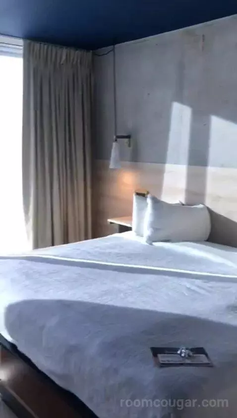 King Room - Disability Access (#225) bed picture #8