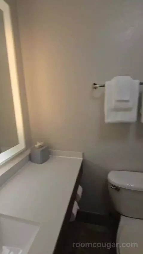 Queen Room with Two Queen Beds (#118) bathroom picture #3