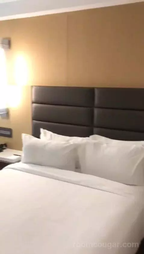 2 Queen Room with City View, Roll-In Shower ADA (#212) bed picture #6