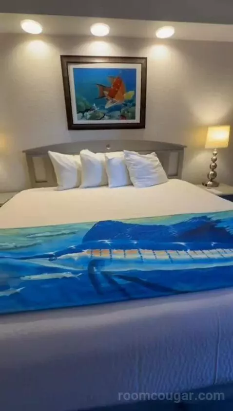 Resort View Two Bedroom Suite with Two Queens and One King (#1836) bed picture #4