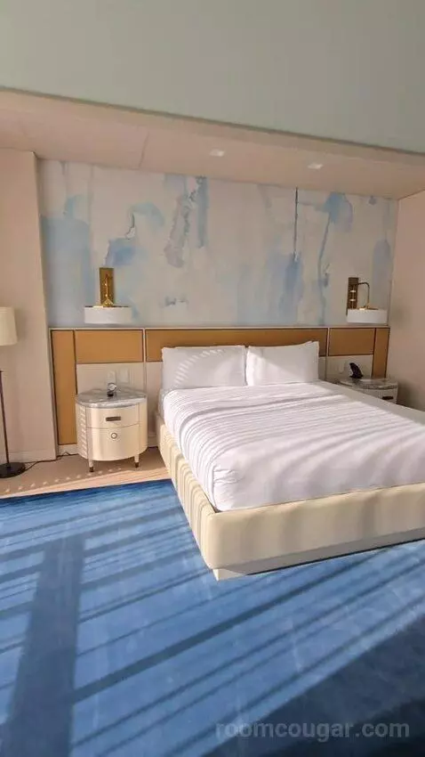 One Bedroom King Suite with Lagoon View, Accessible (#722) bed picture #2