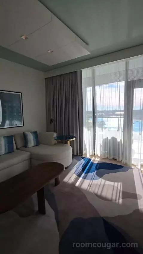 One Bedroom King Suite with Lagoon View, Accessible (#722) view picture #11